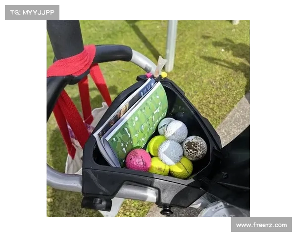 高尔夫帽的魅力与时尚风潮：探索这款运动必备配饰的历史与现代演变